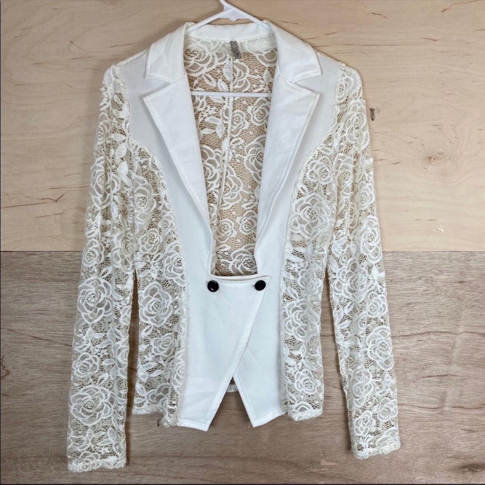 Vintage San Julian Lace Floral Blazer